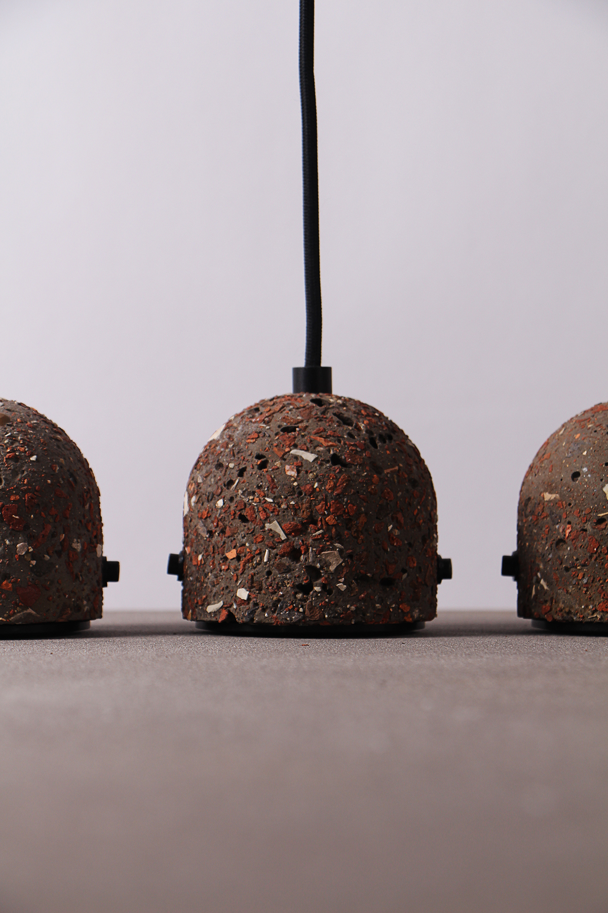 a chandelier，Recycled concrete，Flowerpot，Home Furnishing，originality，