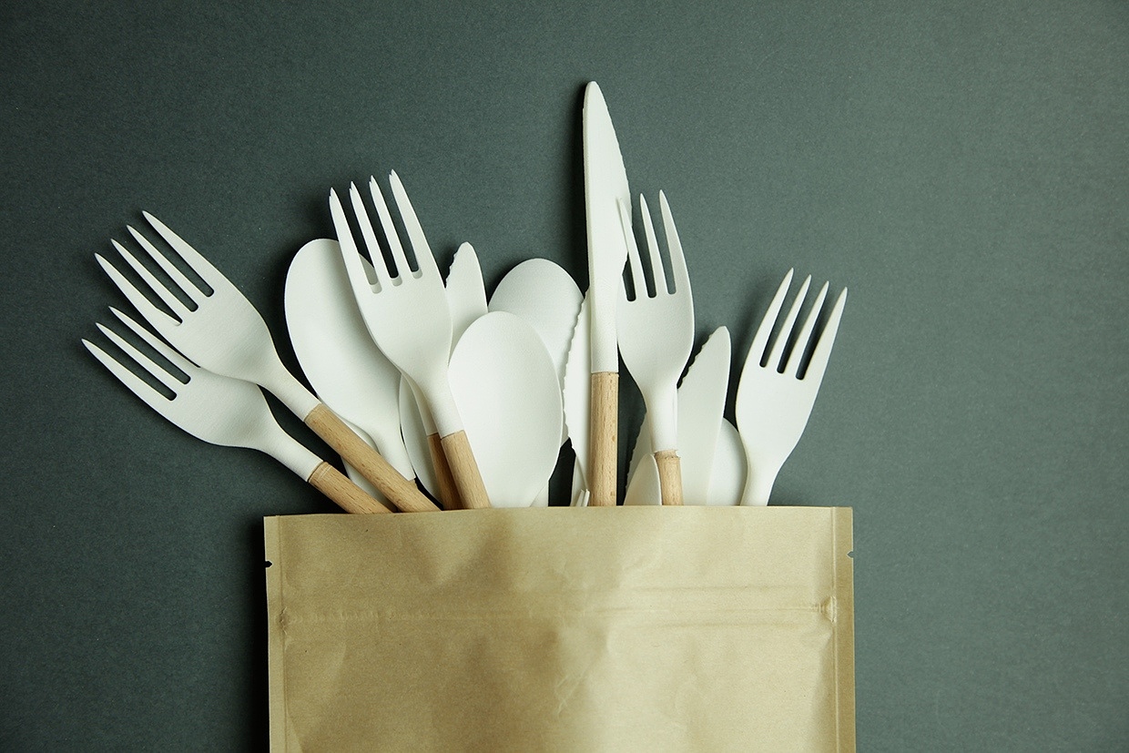 厨房用品，塑料，餐具，木头，刀叉勺，