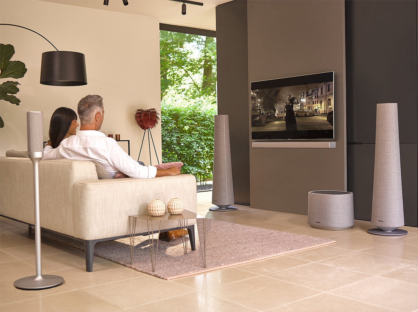 black，Bluetooth audio，Harman Kardon，