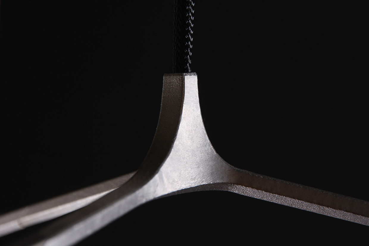 Table，a chandelier，Metal，Marble，wood，