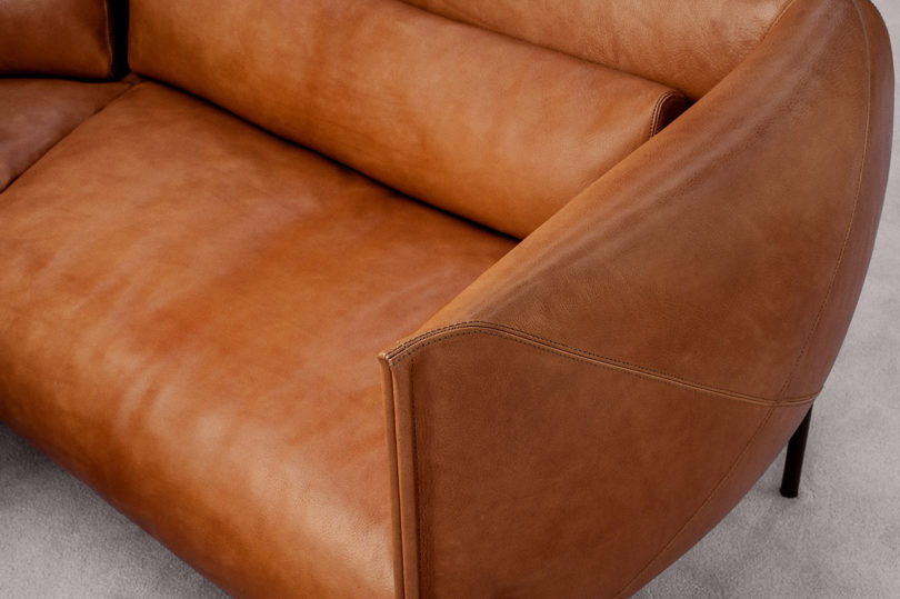sofa，furniture，Leather sofa，Curved sofa，Otto，