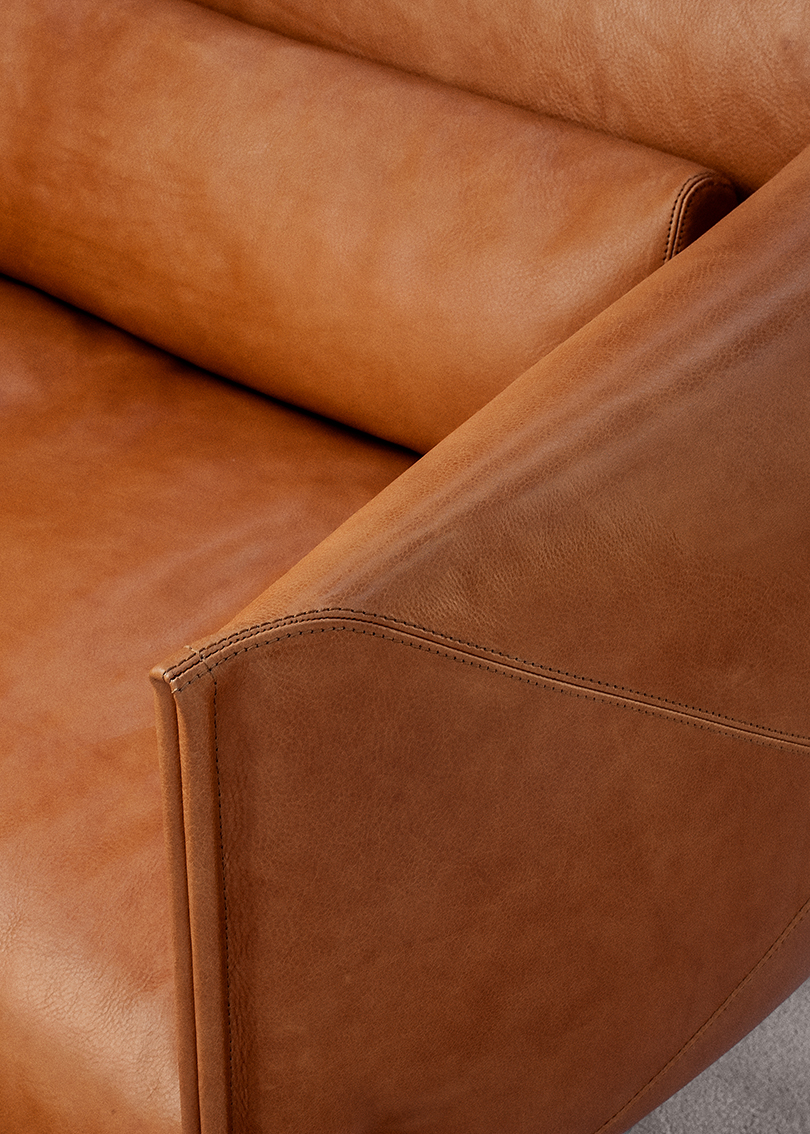sofa，furniture，Leather sofa，Curved sofa，Otto，