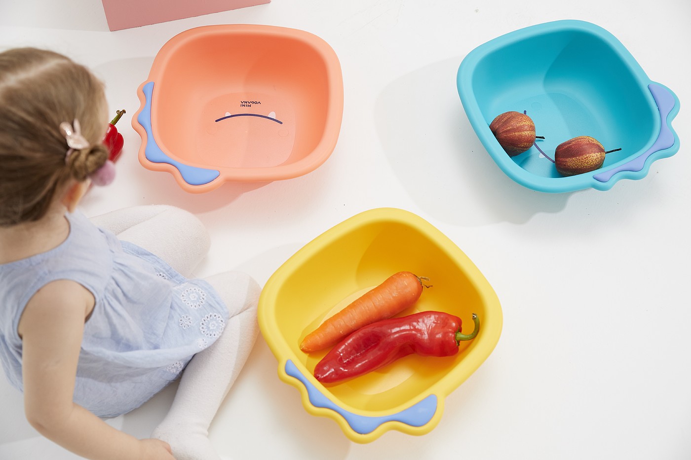 Little dinosaur children's washbasin，