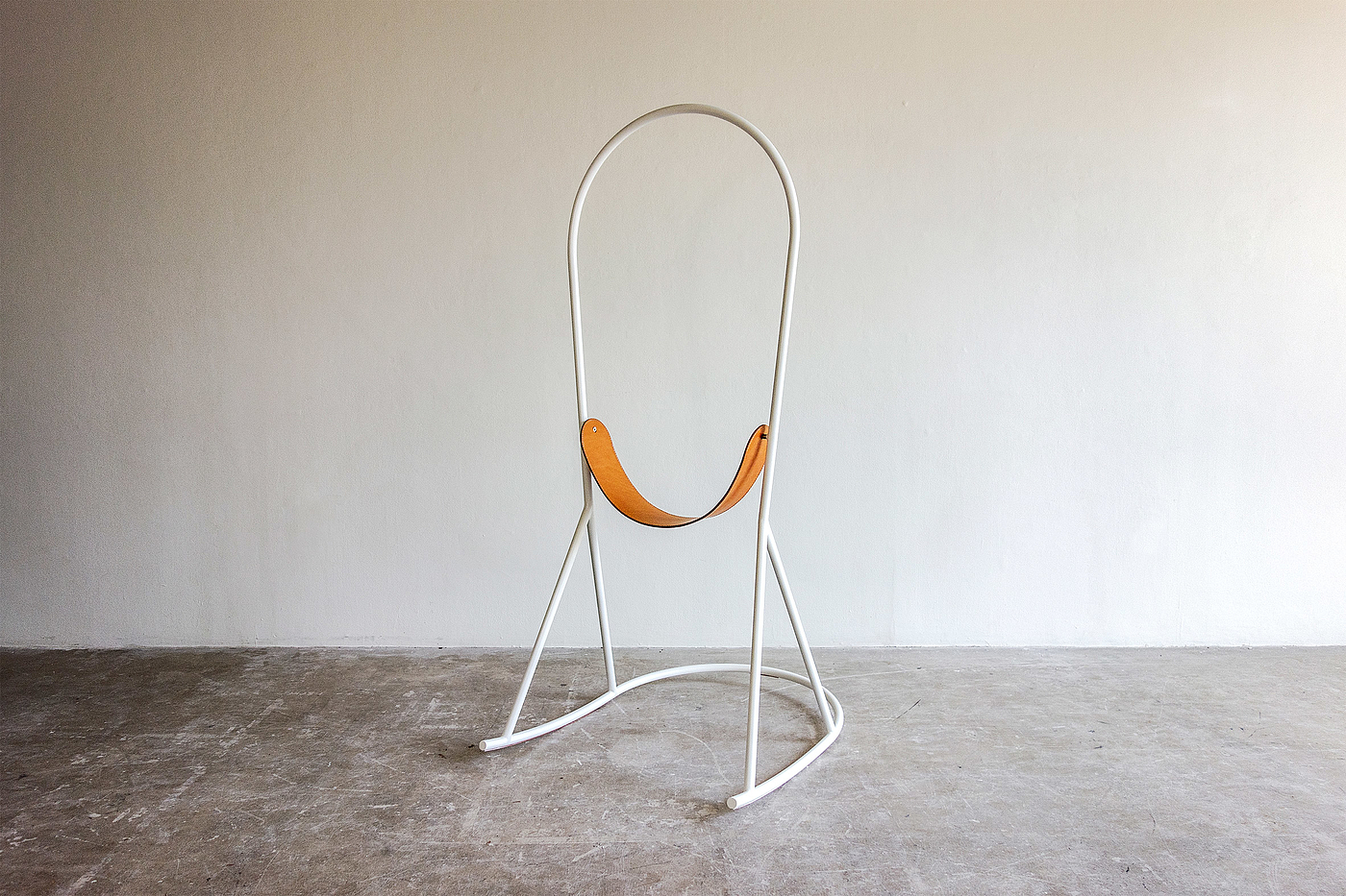 Joe Parr，Playing，furniture，originality，