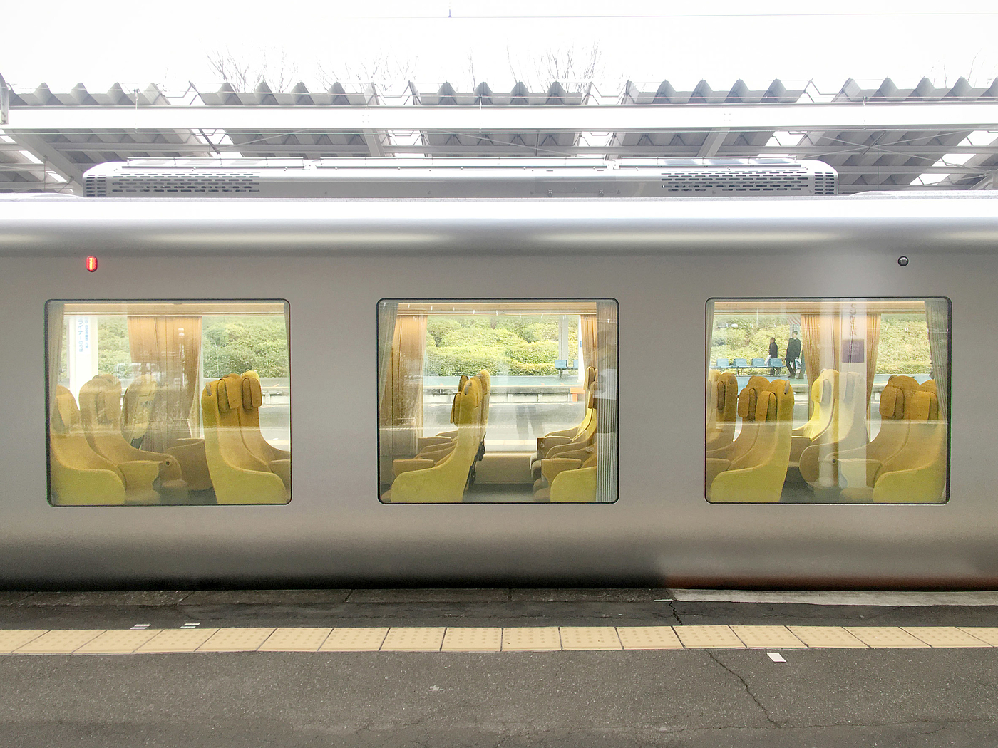 Japan，Pritzker Prize，Xiwu plan，commuter train ，train，