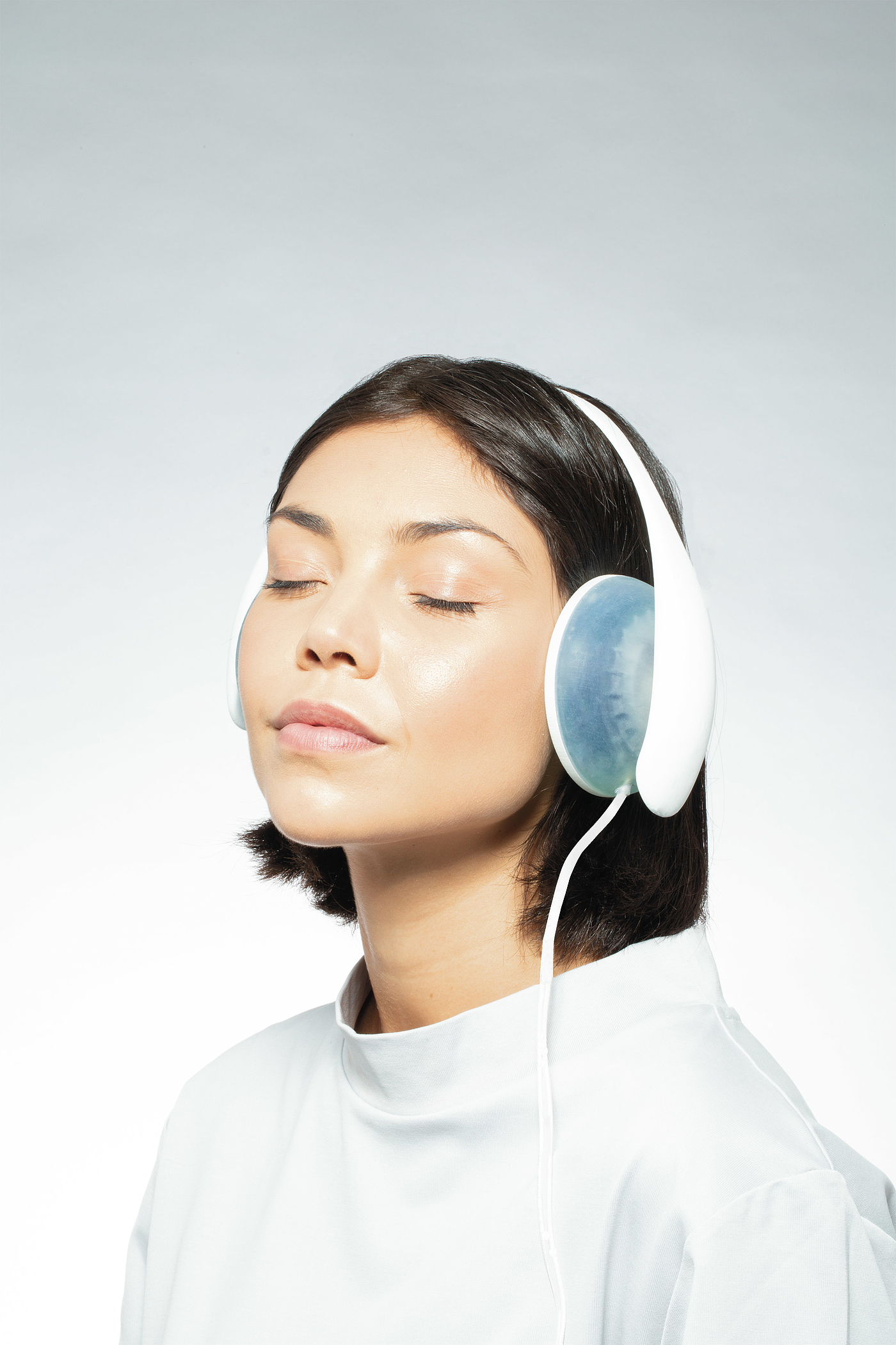 Inmergo，Stefano Giovannoni ，Snowden disability Award，Bone conduction earphone，Soft silicone earphone，