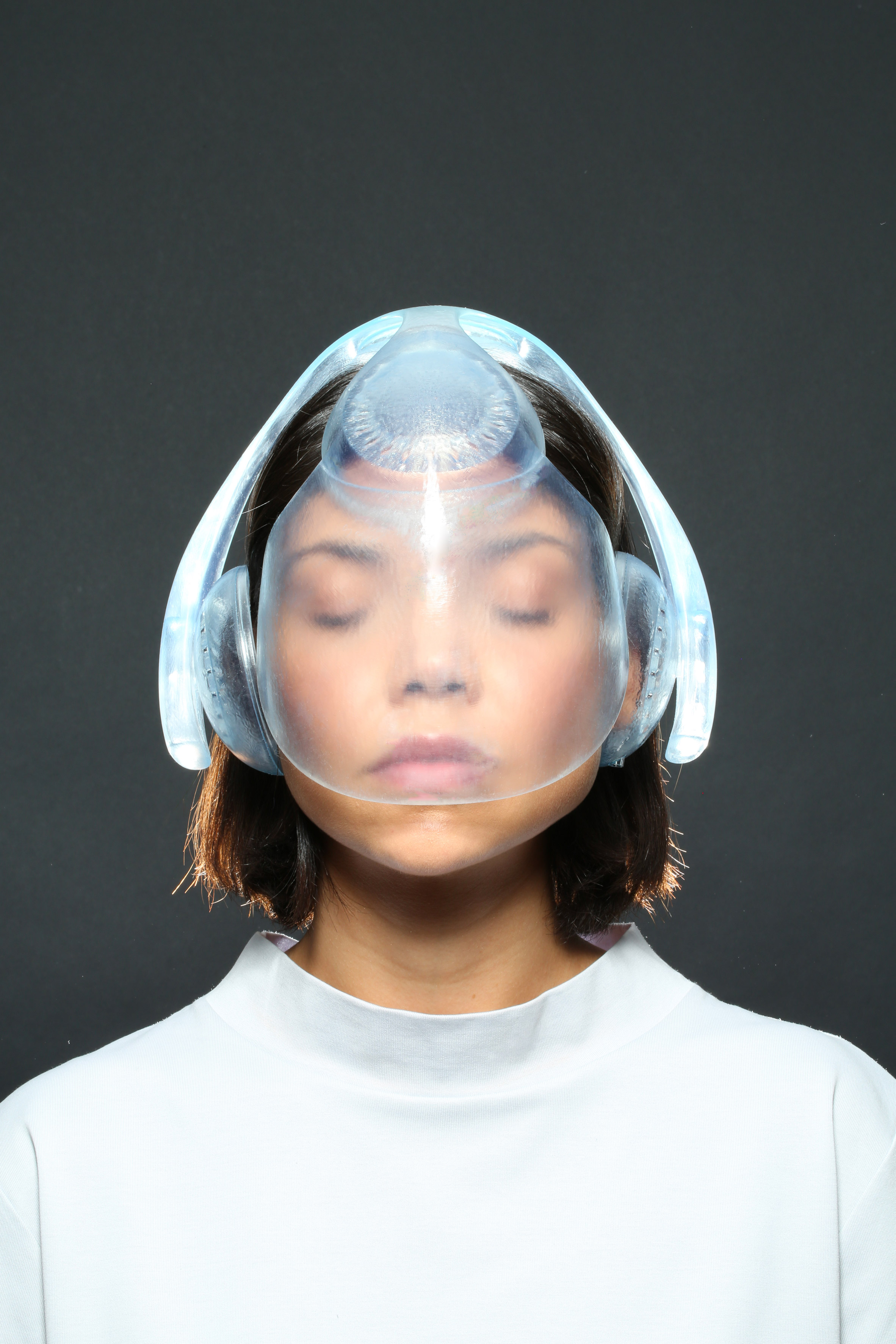 Inmergo，Stefano Giovannoni ，Snowden disability Award，Bone conduction earphone，Soft silicone earphone，