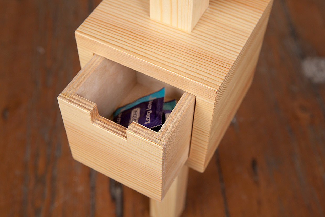 Table，multi-function，wood，comfortable，Office Supplies，