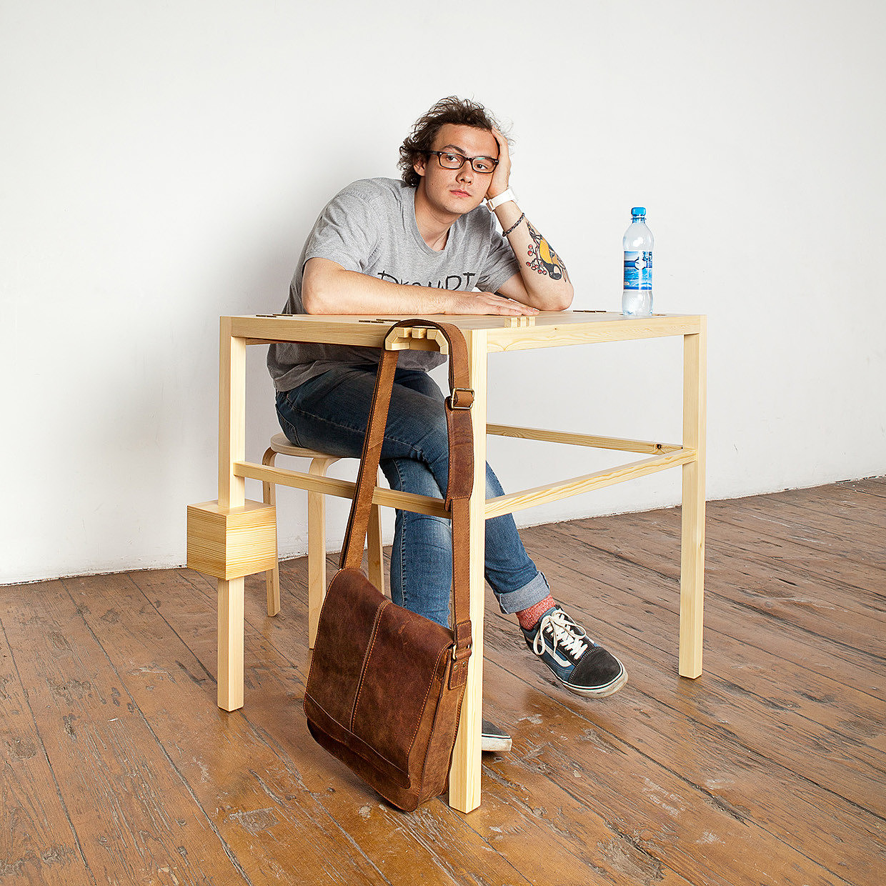 Table，multi-function，wood，comfortable，Office Supplies，