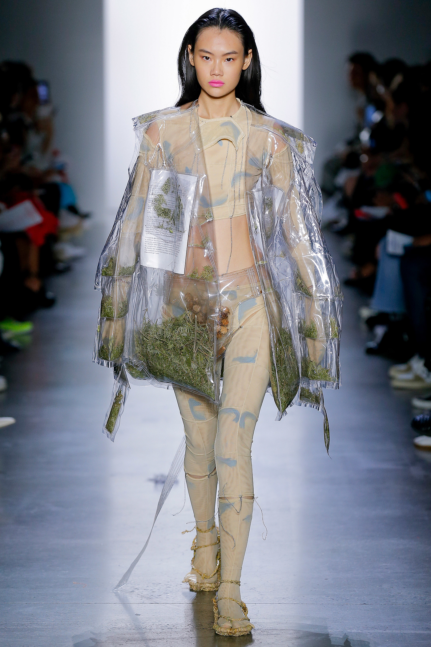 fashion display，fashion，clothing design，