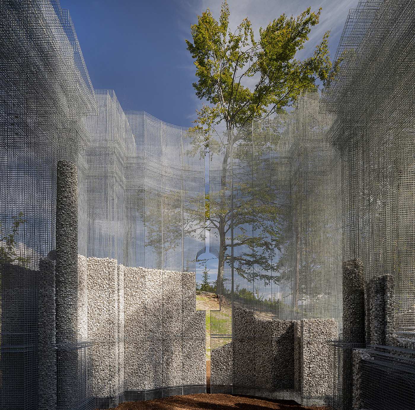 Metal mesh sculpture，Park sculpture，Altserra，Slide，Metal mesh formwork，