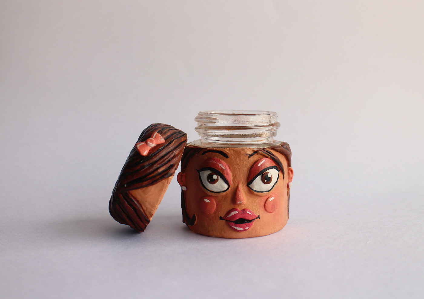 HEAD OVER BOTTLES，handicraft，jar，