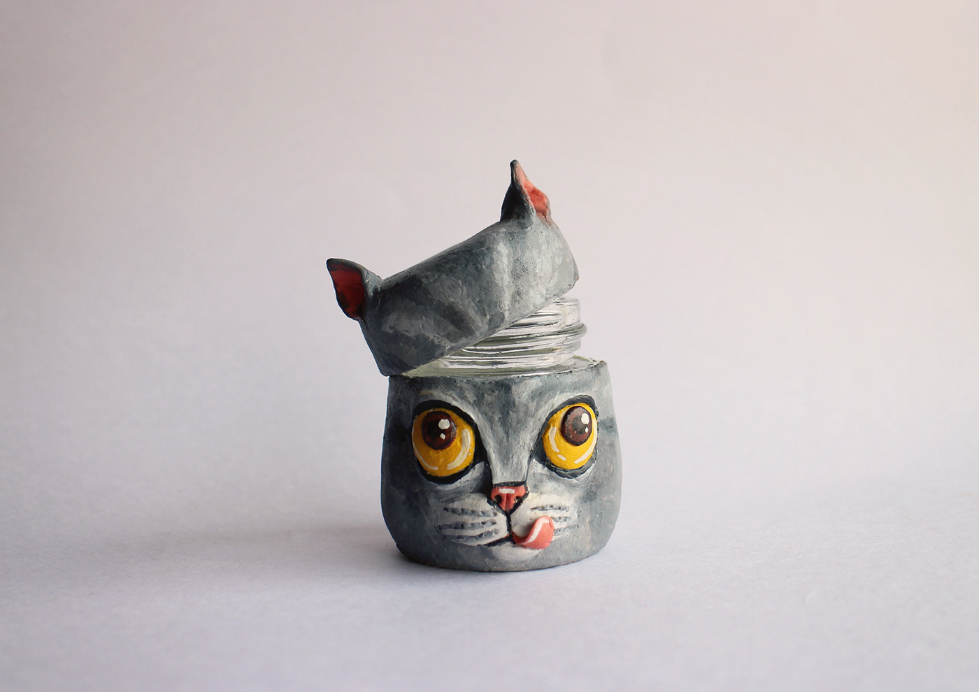 HEAD OVER BOTTLES，handicraft，jar，