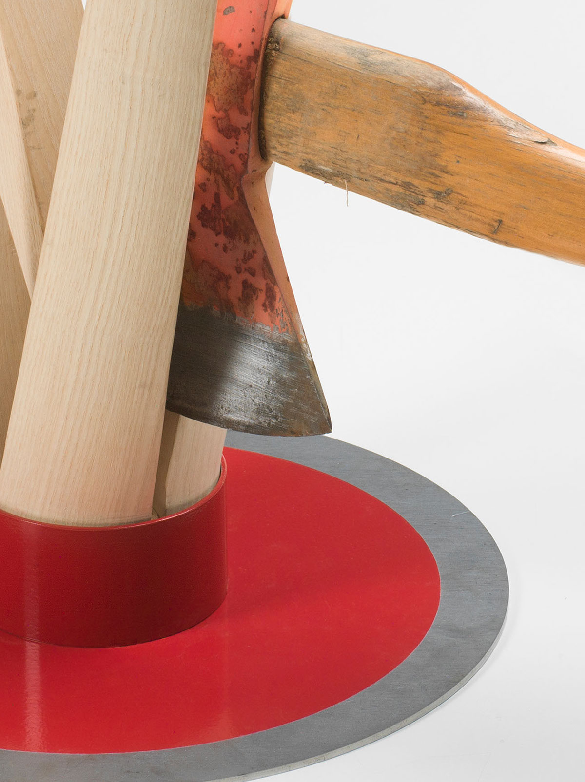 aSH ，Metallic materials，stool，