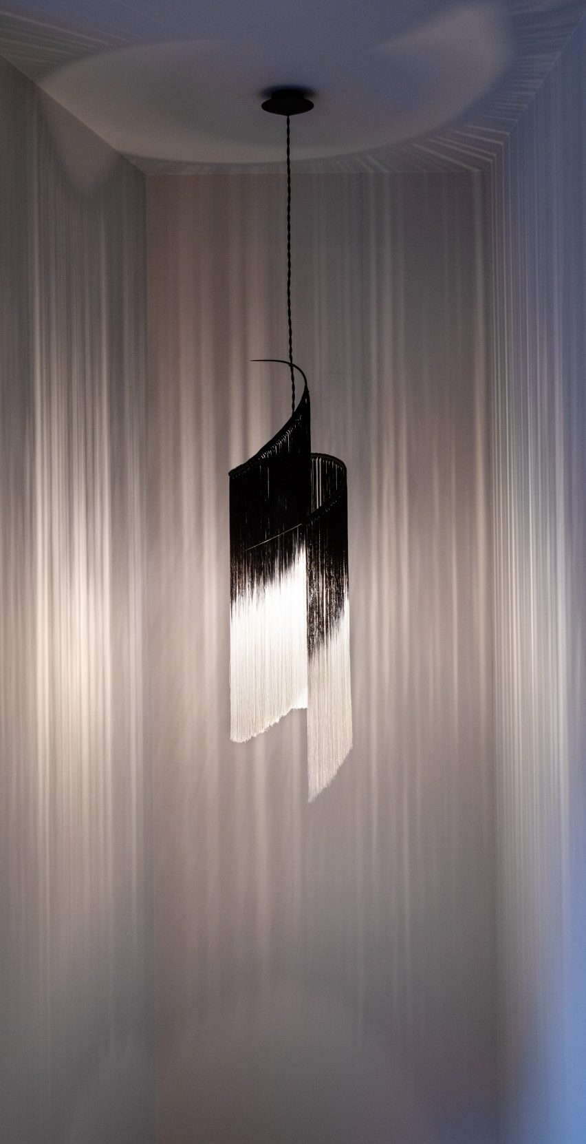 lamp，tableware，Porcelain，lighting，Housewear & Furnishings，