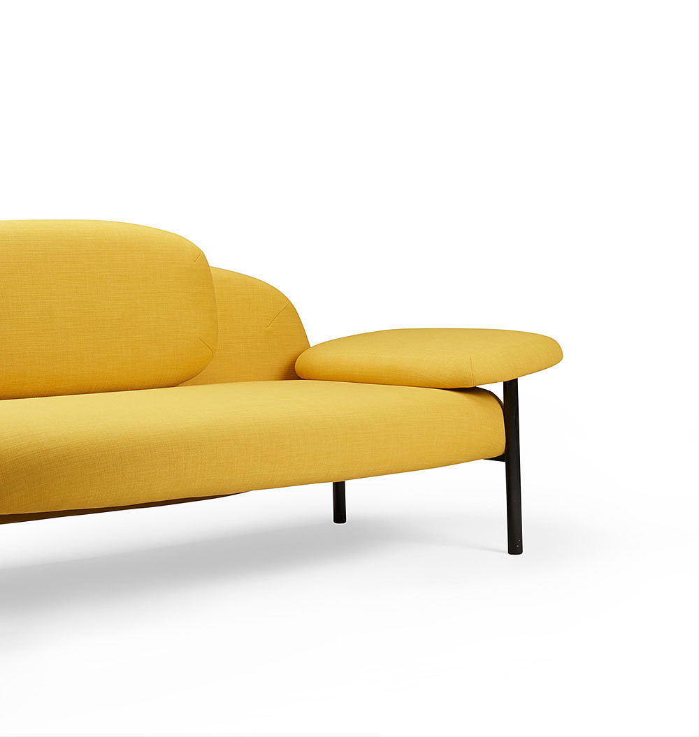 a living room，furniture，Can be assembled，sofa，chair，