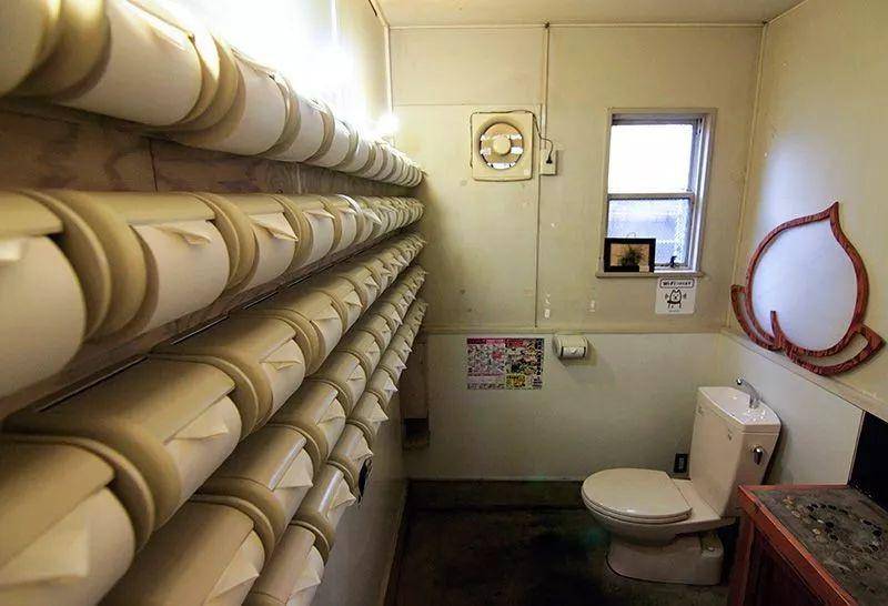 12个屌炸天的霓虹厕所,看完让人虎躯一震