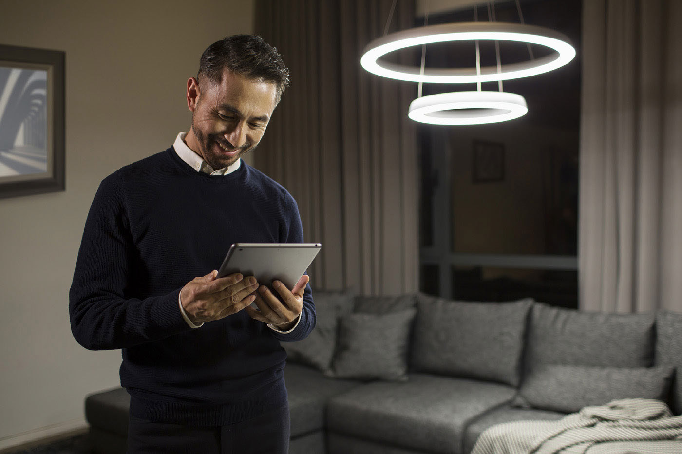 a chandelier，lamps and lanterns，modern，Philips，