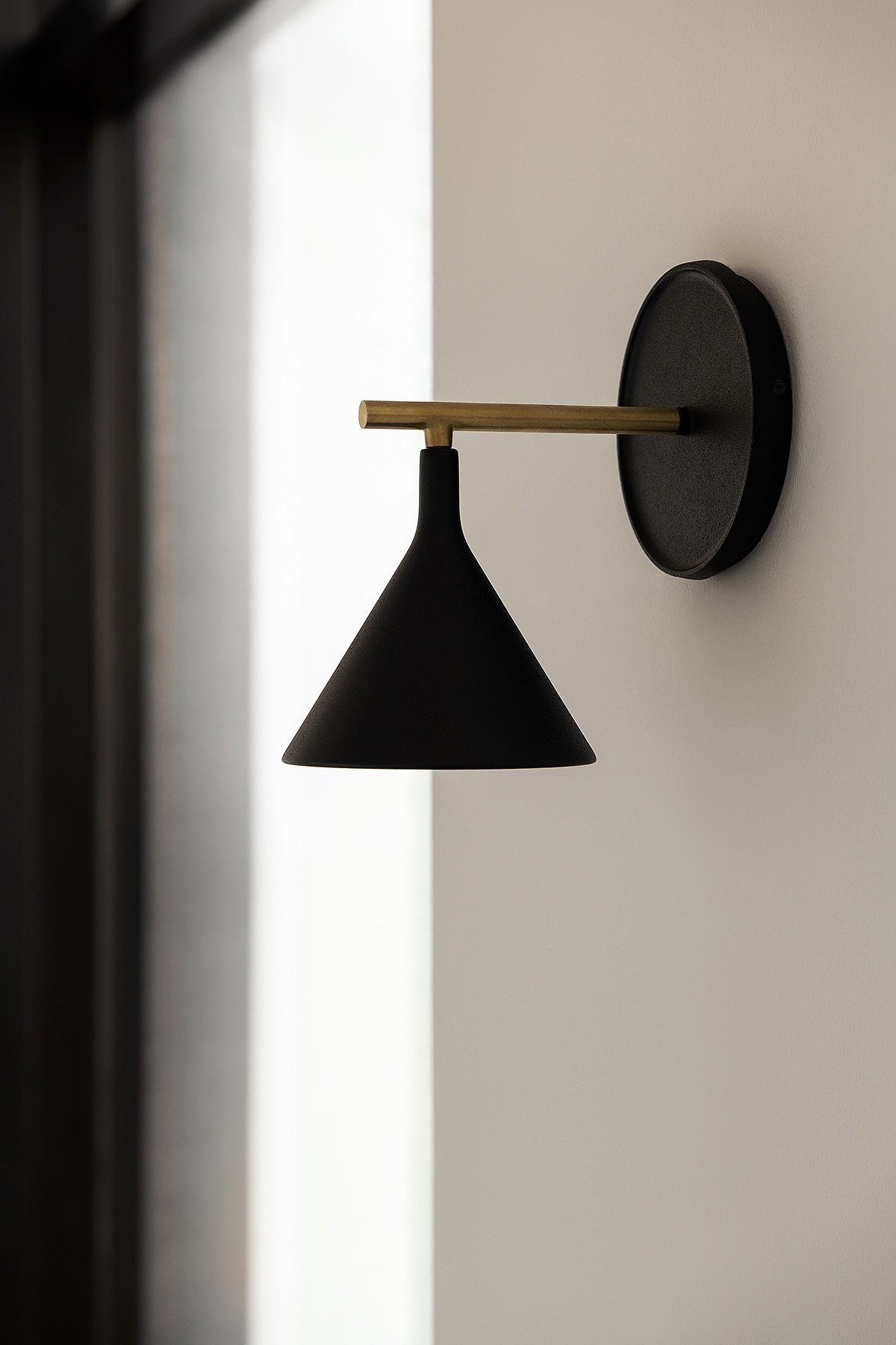 black，Wall lamp，Cast Sconce，