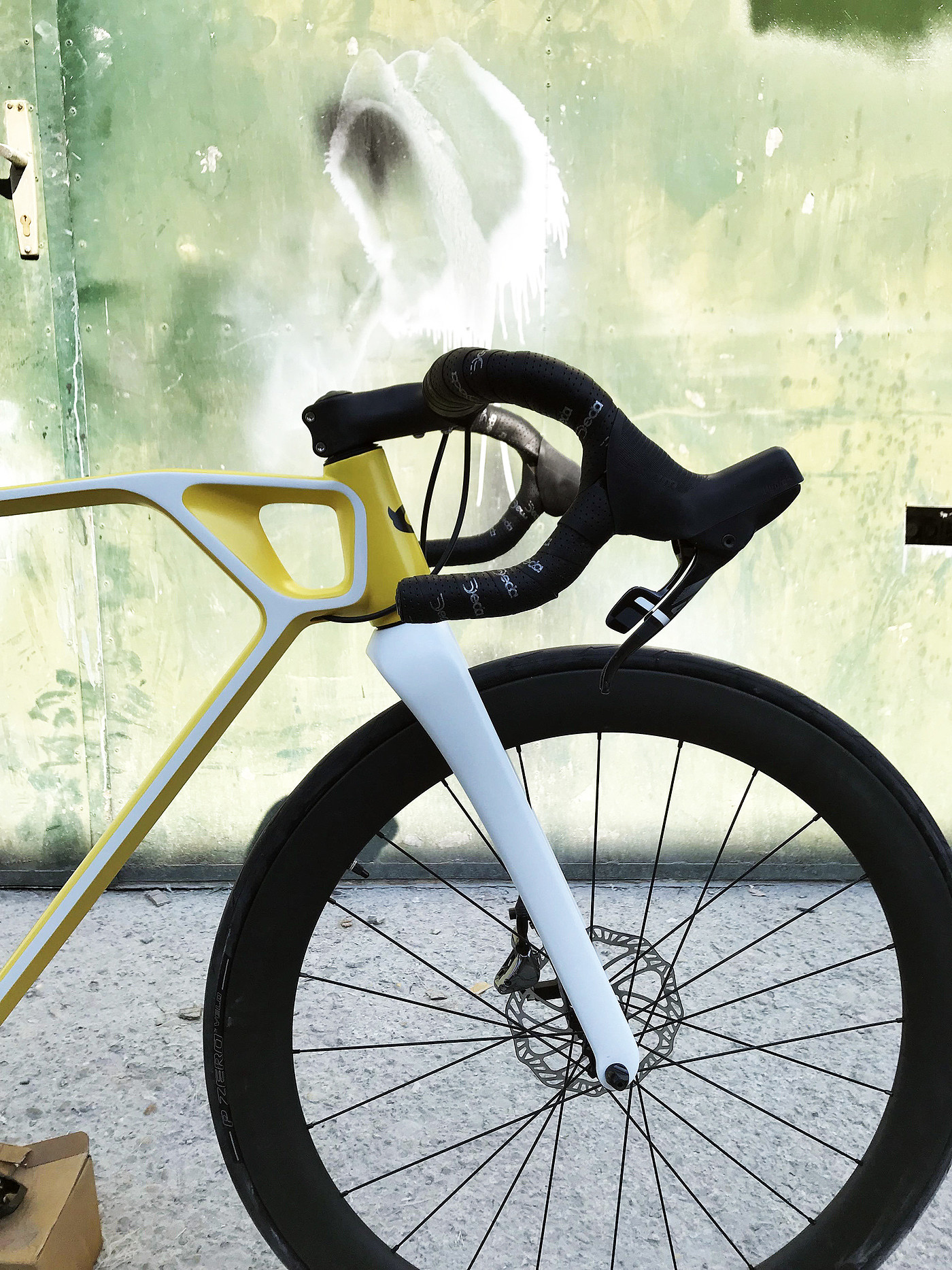电动自行车，最薄设计，创意，Vivax辅助自行车驱动器，