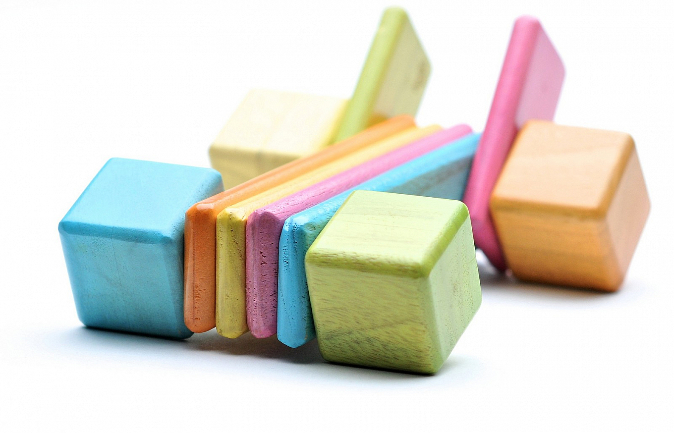 Puzzle，Children's Toys，woodiness，magnetic，