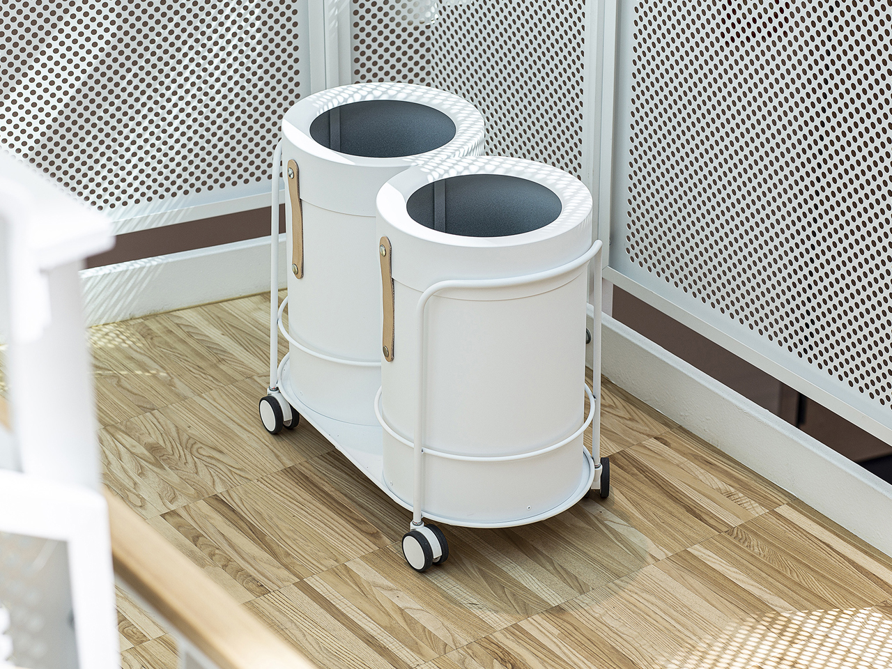 activity，furniture，sign，