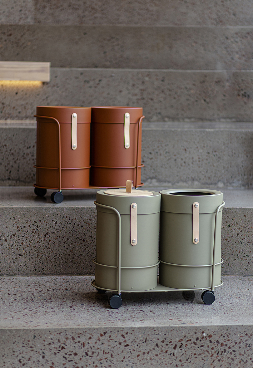 activity，furniture，sign，