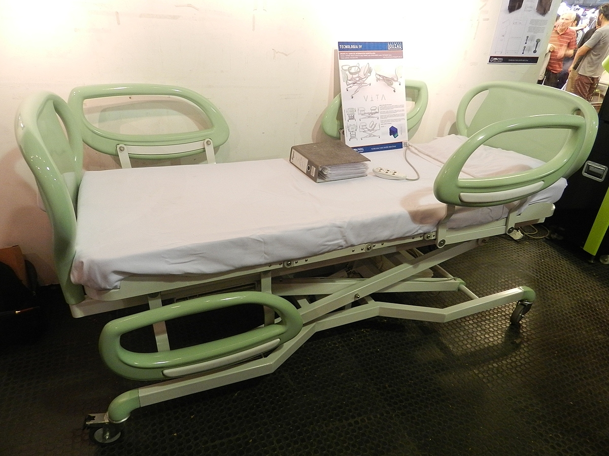 Hospital bed，industrial design，product design，adjust，convenient，