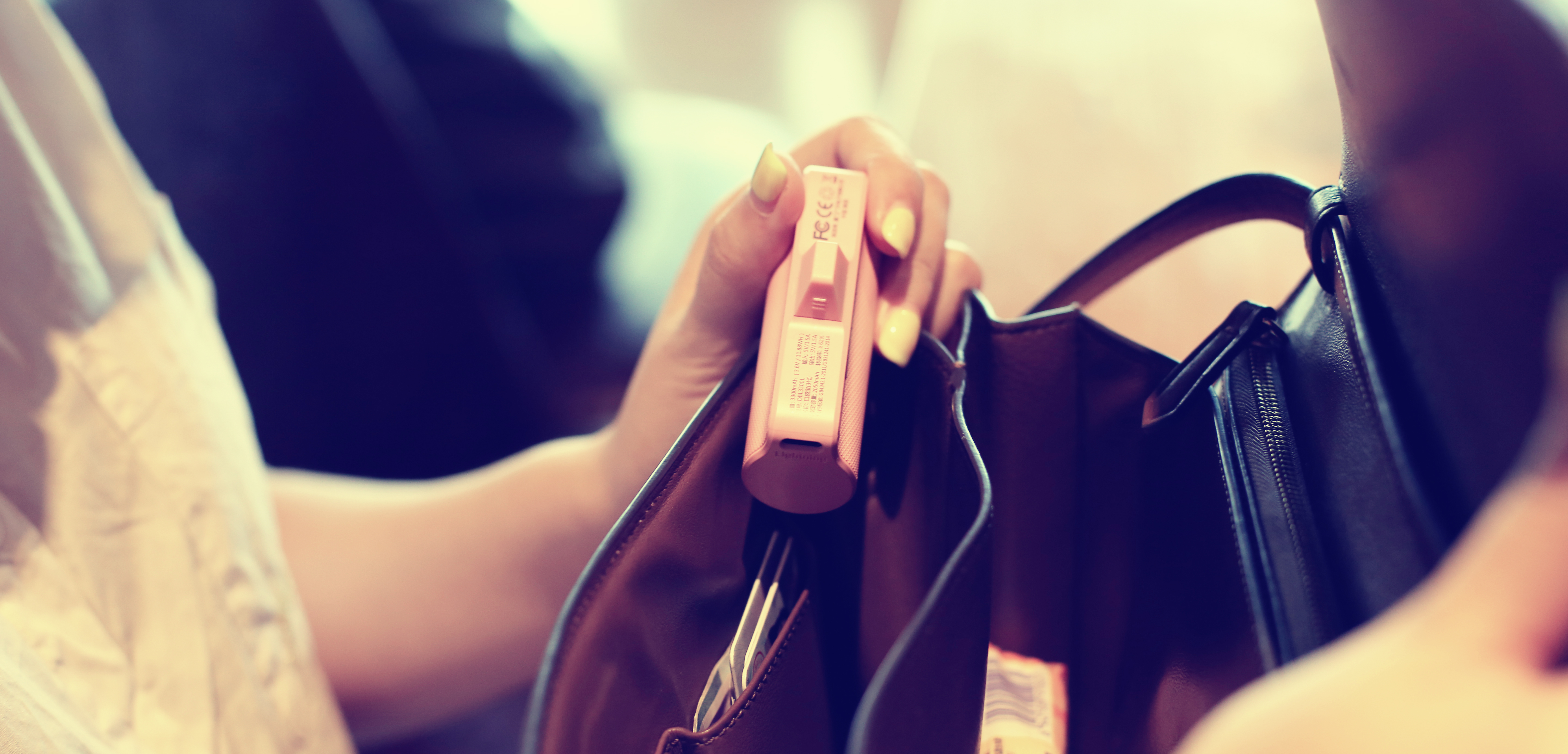 Integrated design，Small volume and large capacity，Compact and portable，Direct insertion，