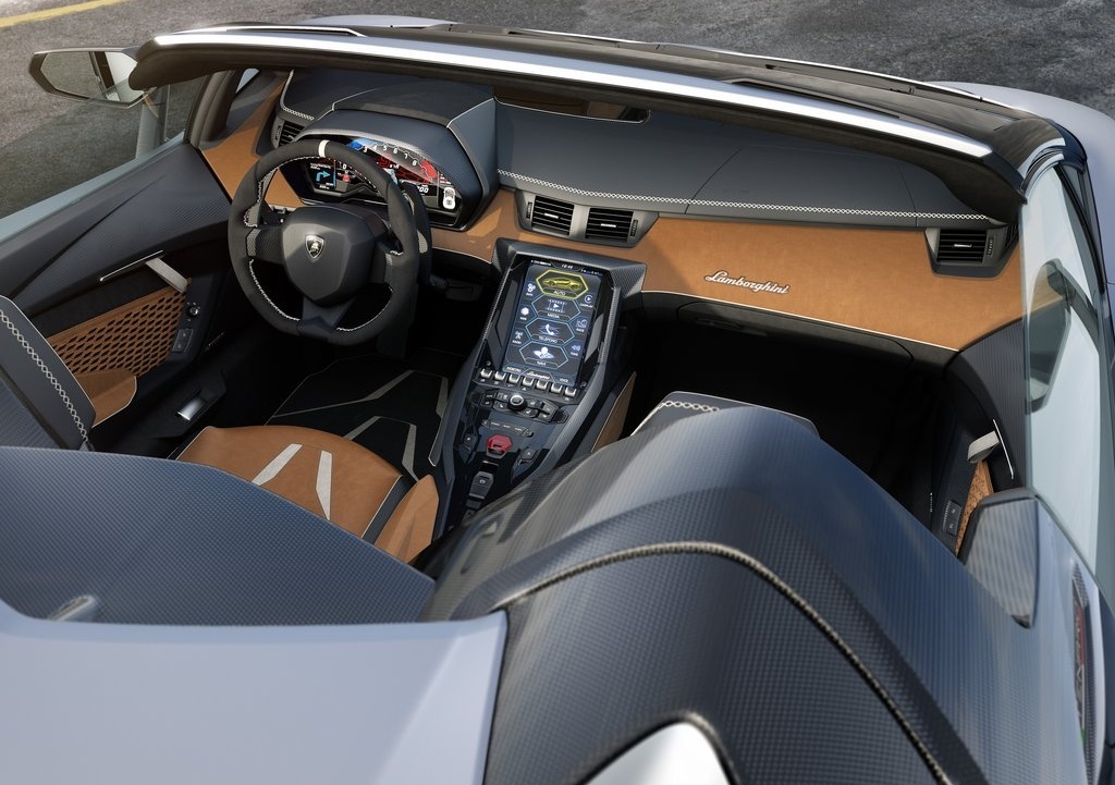 intelligence，Coupe，fashion，Limit，Luxury car，