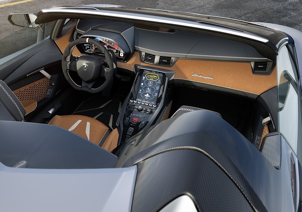 intelligence，Coupe，fashion，Limit，Luxury car，