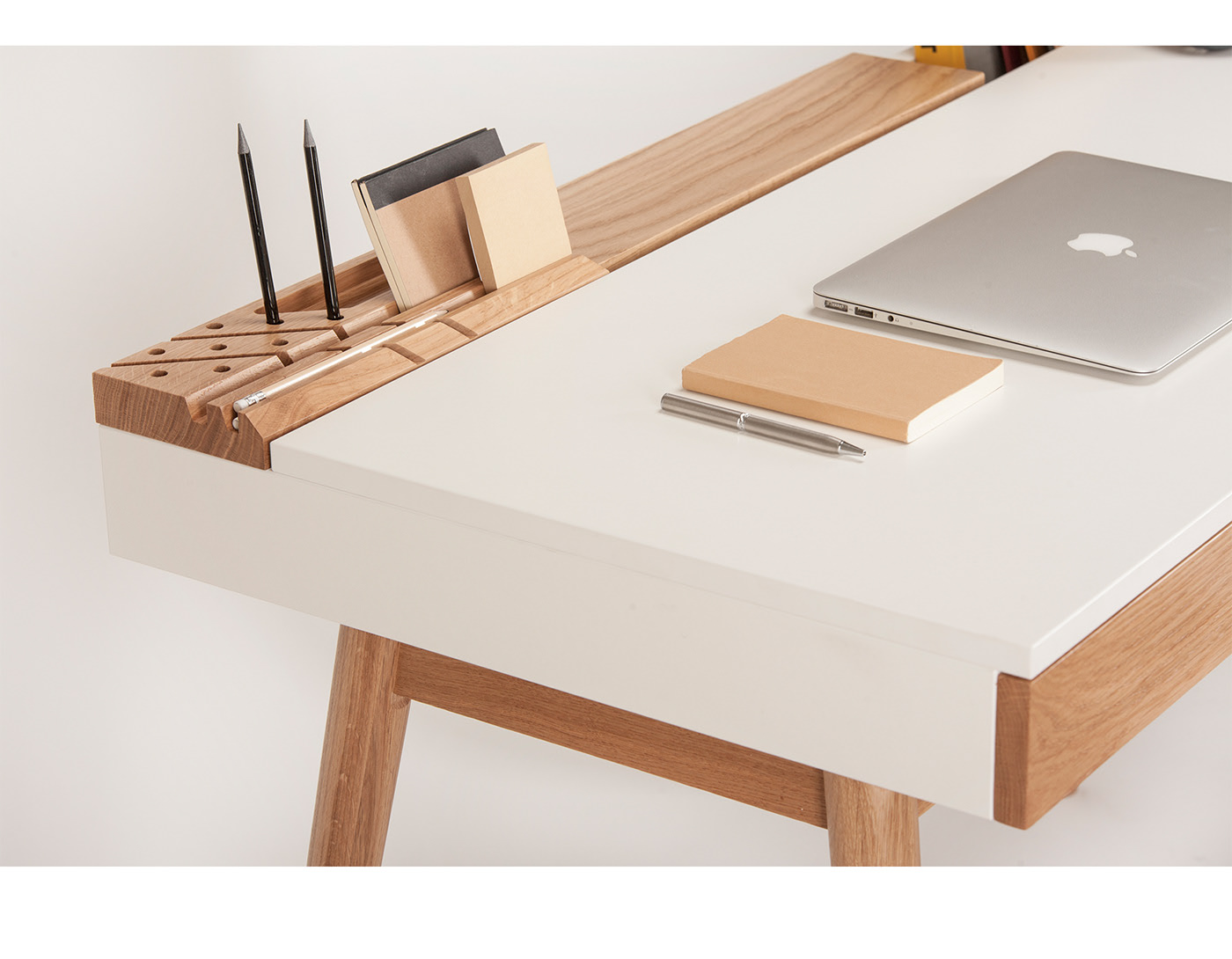Table，desk，Receive，woodiness，