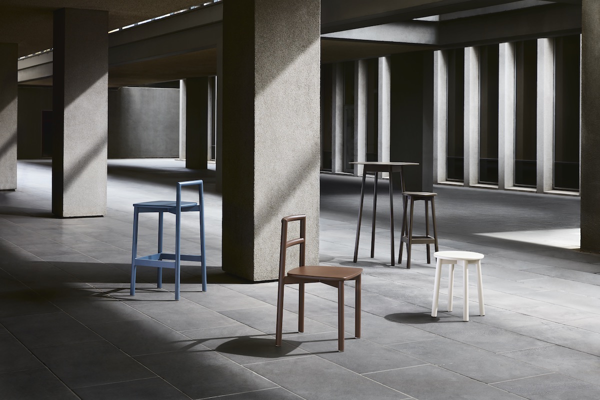 furniture，Table chair，ornaments，lamp，painting，Wrist watch，