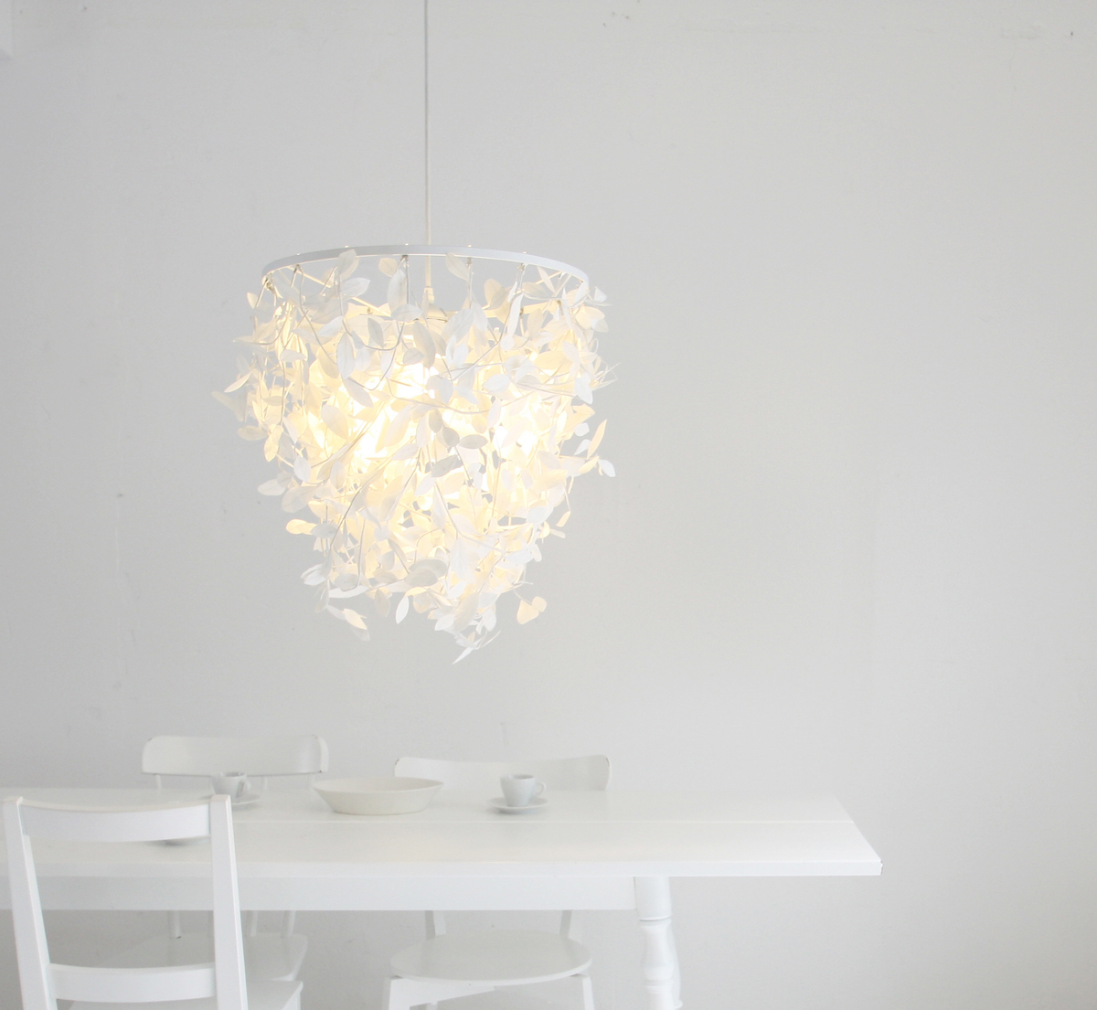 furniture，Table chair，ornaments，lamp，painting，Wrist watch，