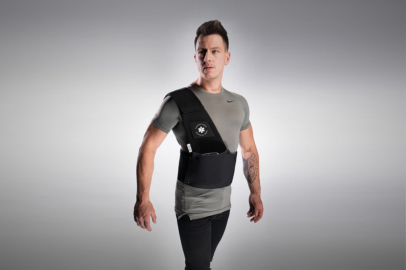 Religa Heart，Wearable structure，black，