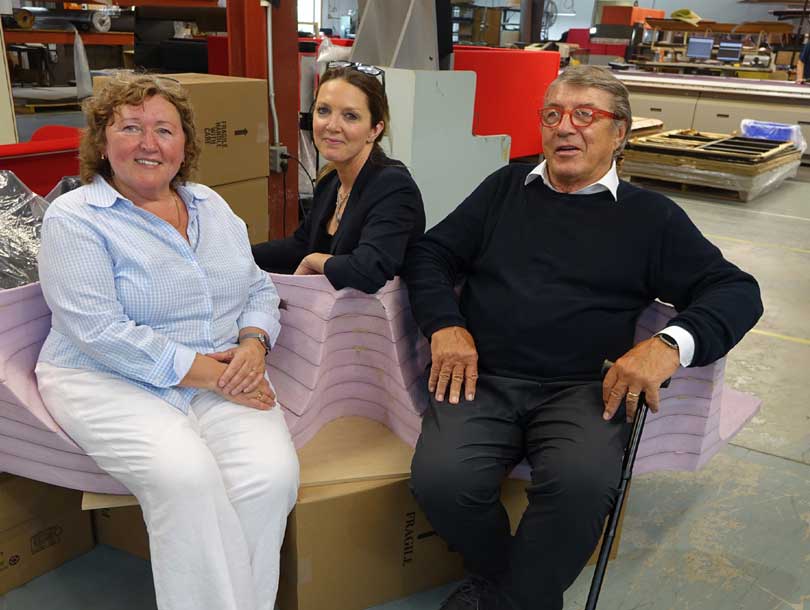 chair，to work in an office，Home Furnishing，Office chair，public space ，