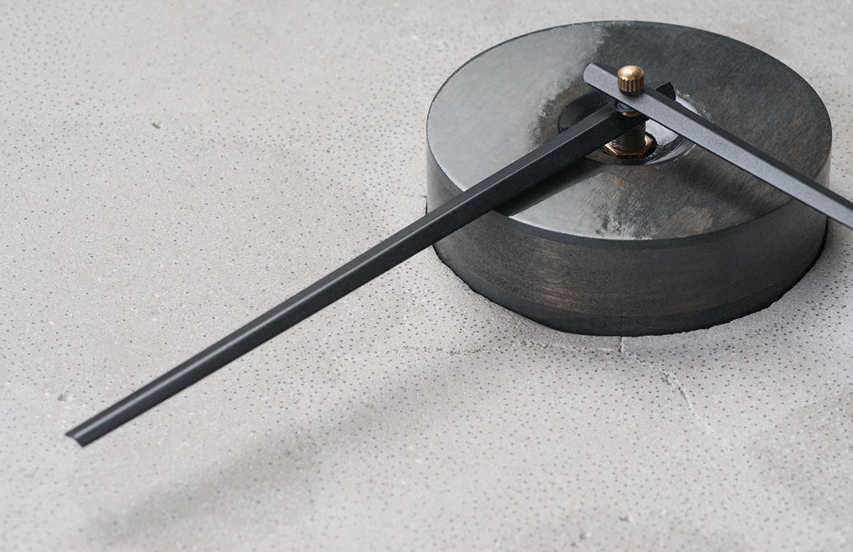 black，Clock，Lunar Clock，