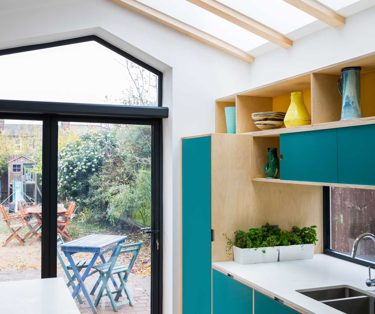 Contrast style，Architectural design，Interior design，