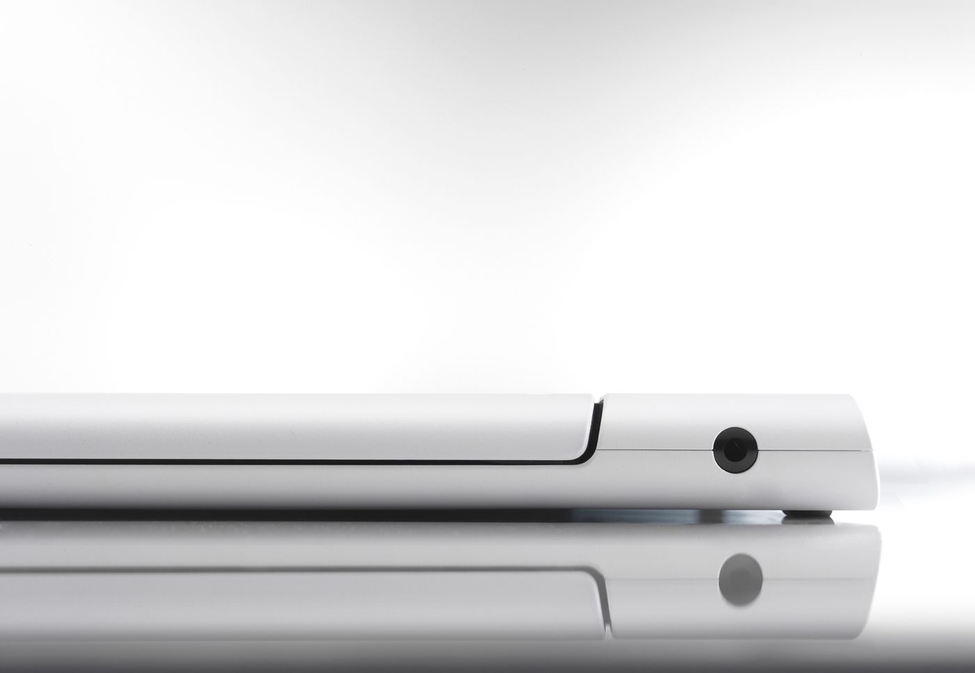 New design，Special slim frame，concise，light，thin，