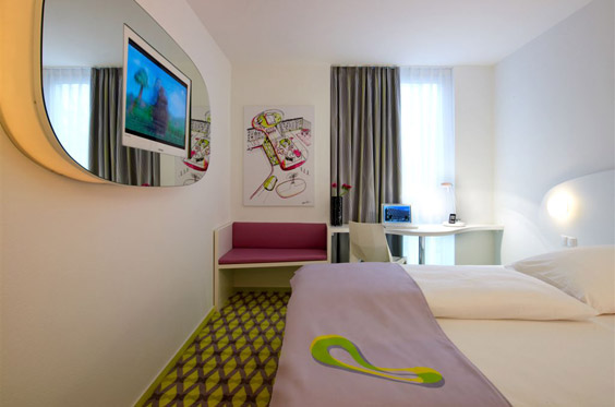 American designer，Karim Ricky，