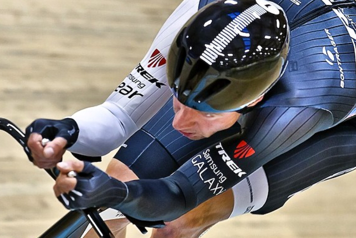 racing，Bicycle，Bicycle，clock dial，vehicle，Transportation tools，