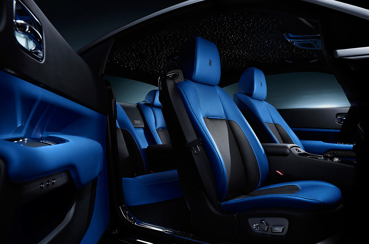 Rolls Royce，Luxury car design，Digital art，