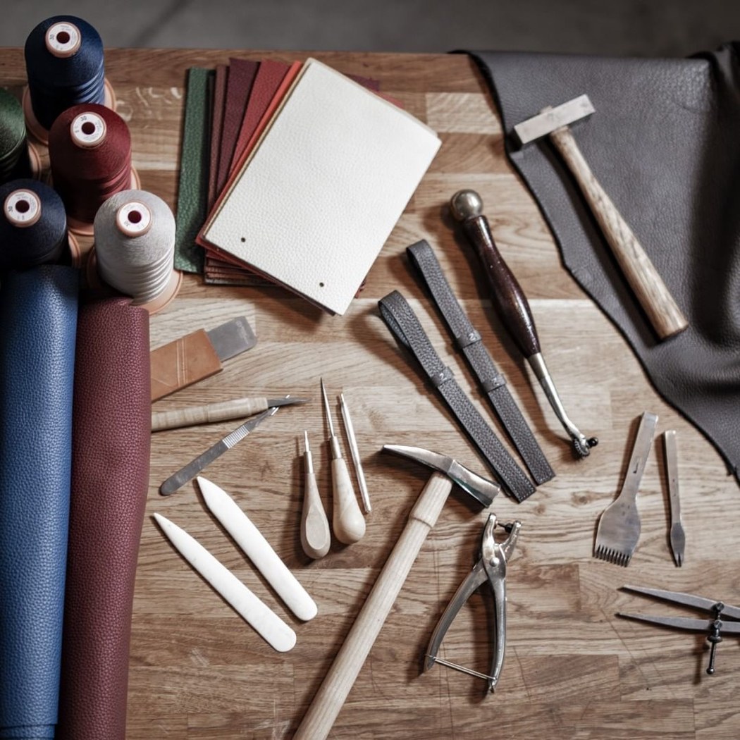 Mackenzie，briefcase，Metal，