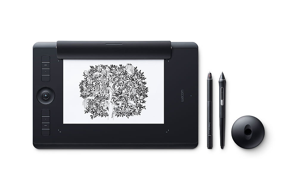 Wacom Intuos Pro sm，Drawing digital board，2019 red dot product design award，