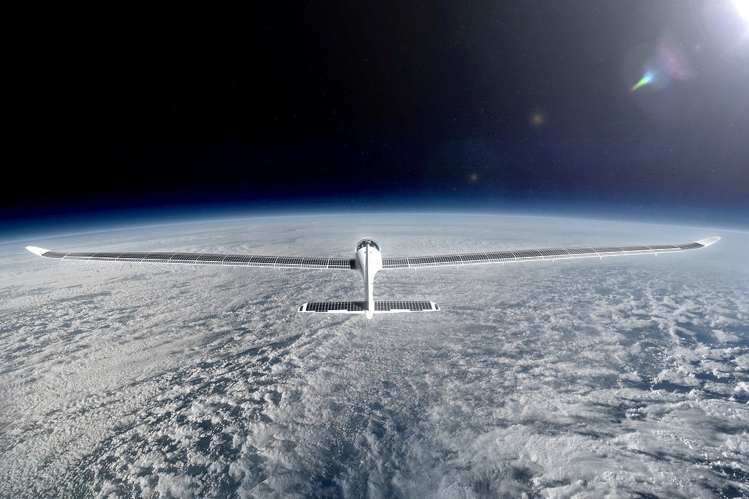 Two people，environment protection，solar energy，Aerocraft，
