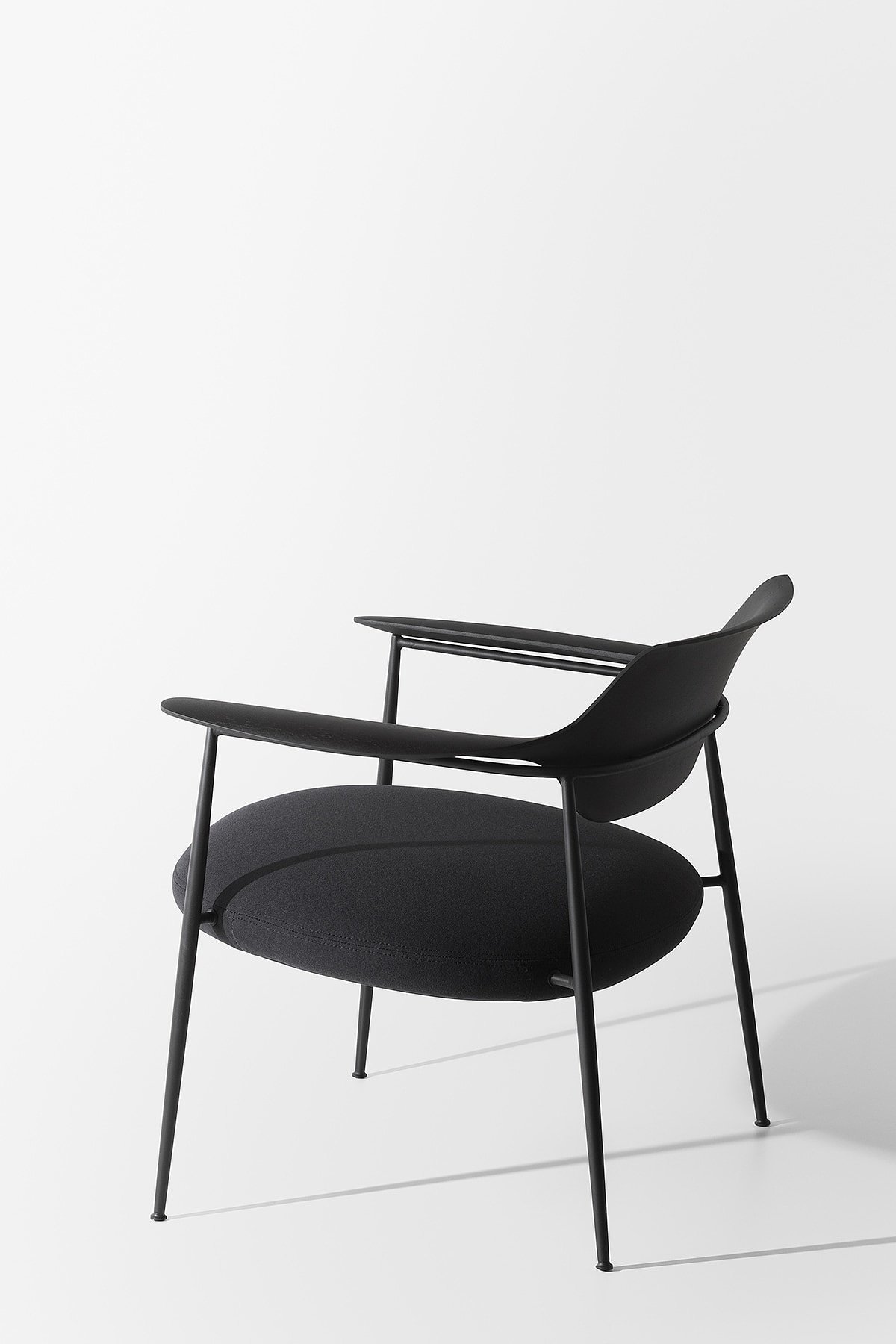 carbon steel，woodiness，Ella armchair，furniture design ，chair，Minimalism，