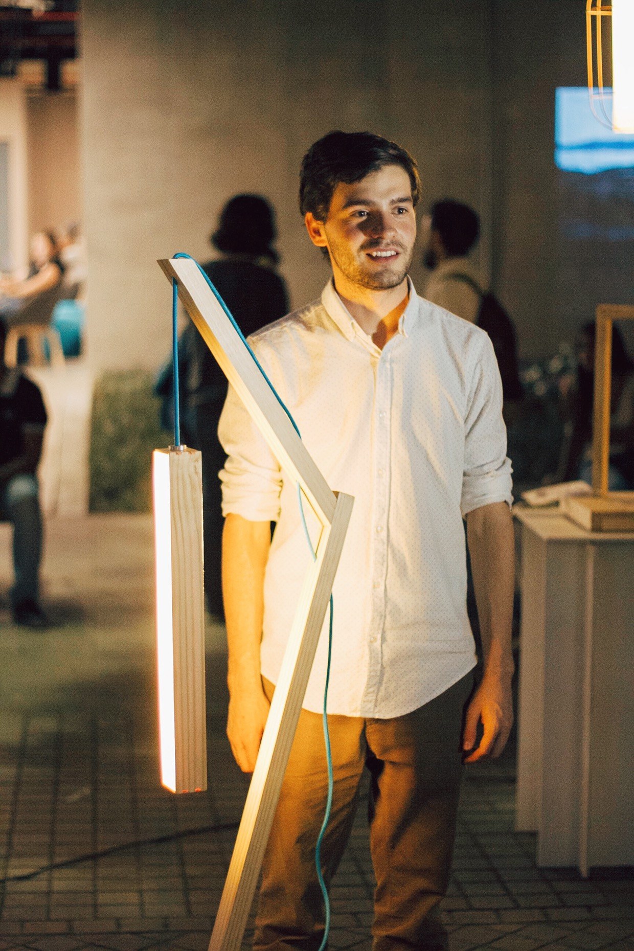 Floor lamp，industrial design，product design，engineering，Wooden lamp，