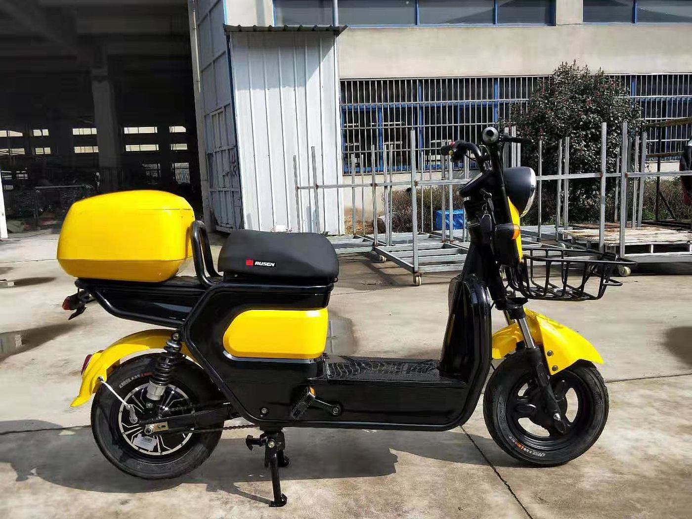 Two wheeled electric vehicle，