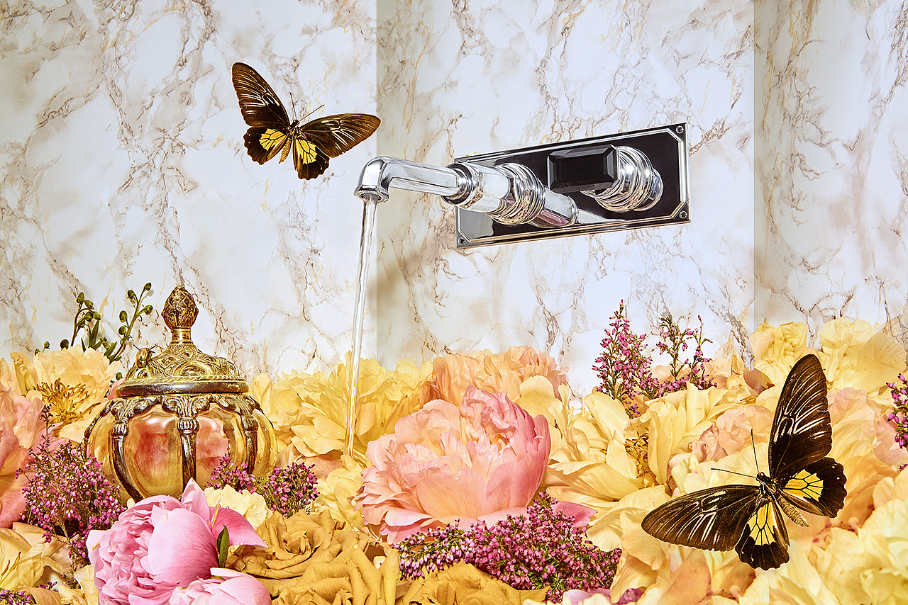 shower，TOILET，Lavatory basin，water tap，luxury，