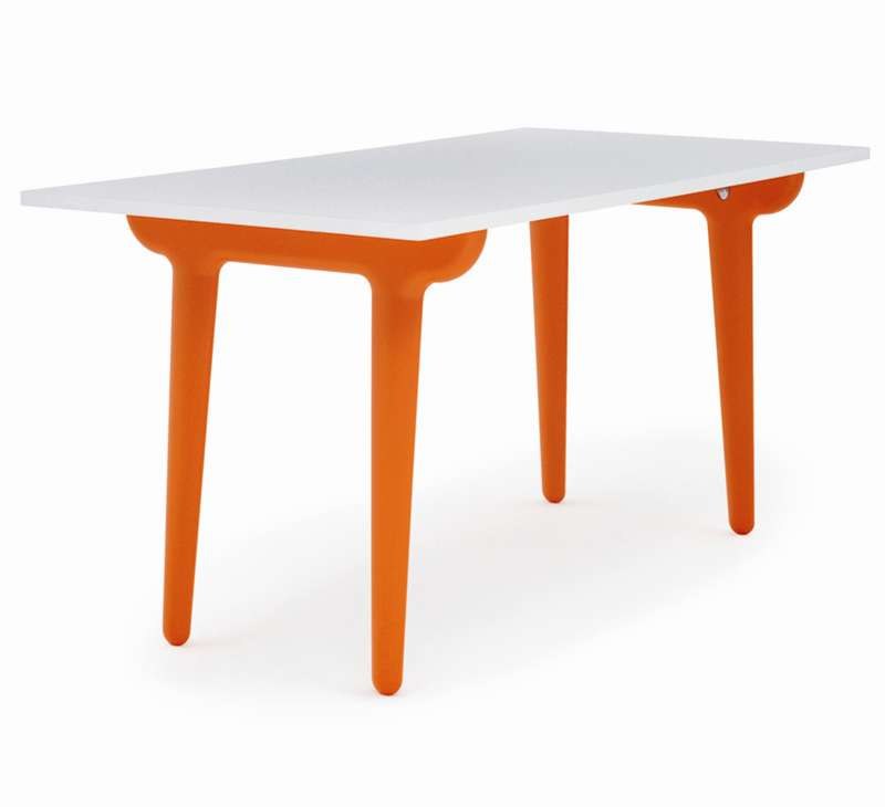 Mike young，chair，lamps and lanterns，